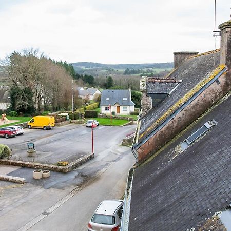 Confortable T1bis rénové, au cœur d'un bourg calme La Chapelle-Neuve  Esterno foto