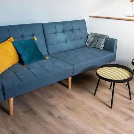 Confortable T1bis rénové, au cœur d'un bourg calme La Chapelle-Neuve  Esterno foto