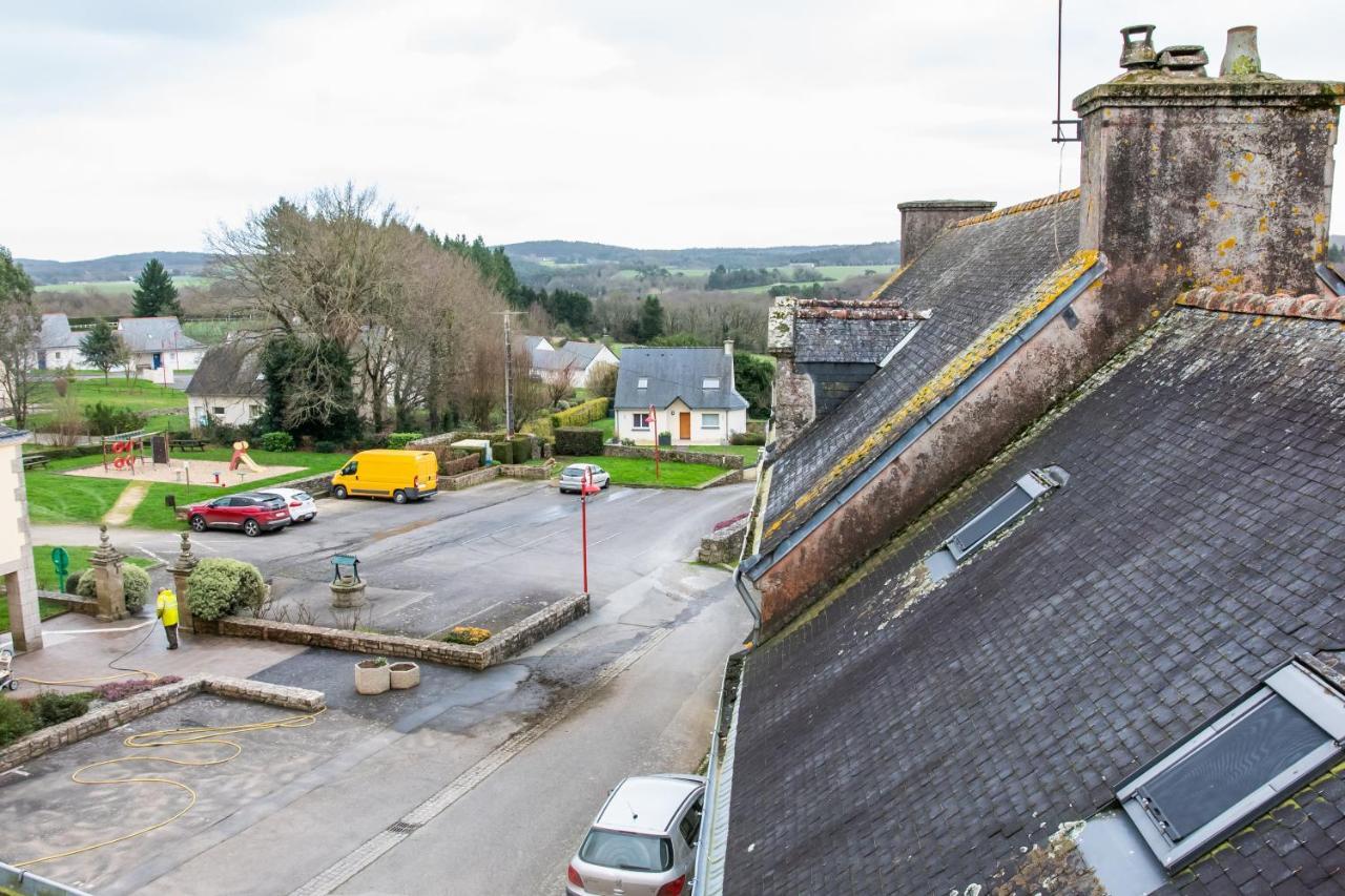 Confortable T1bis rénové, au cœur d'un bourg calme La Chapelle-Neuve  Esterno foto